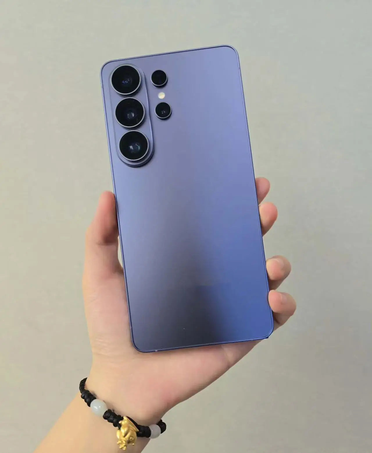 Unlocked Clone S26 Ultra 6.9" 12GB+1TB 4G/5G LTE/CDMA Dual-SIM Stylus 4 Cameras 64MP Face ID Android 14 Deca Core Smartphone