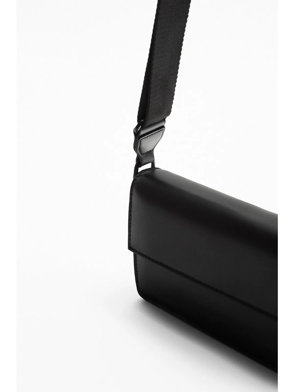 Men's Shoulder Bag, Men's Casual Crossbody Bag, Versatile Flip Cover Mailman Bag, Small Square Bag Crossbody Bags for Men bags