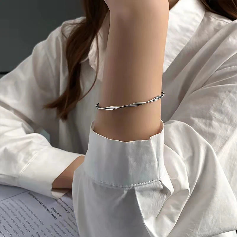 Silver Color Open Cuff for Women Twist Curved Bracelets Punk Fashion Female Metal Wrist Jewelry pulseras mujer 2023 new