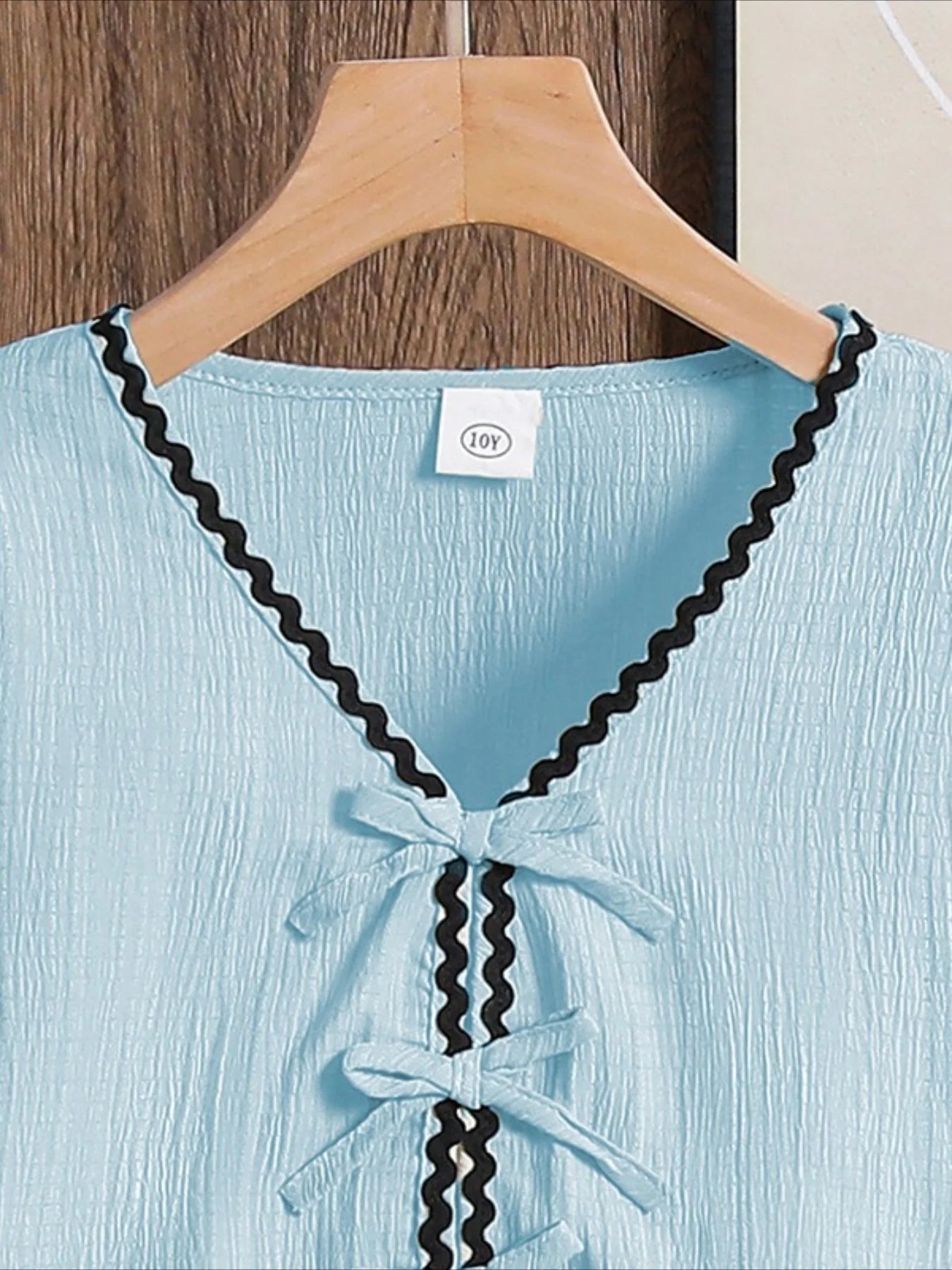 Girl's Outfit Spring and Autumn New Fashion V-neck Long Sleeved Top Temperament Half Skirt Children's Set