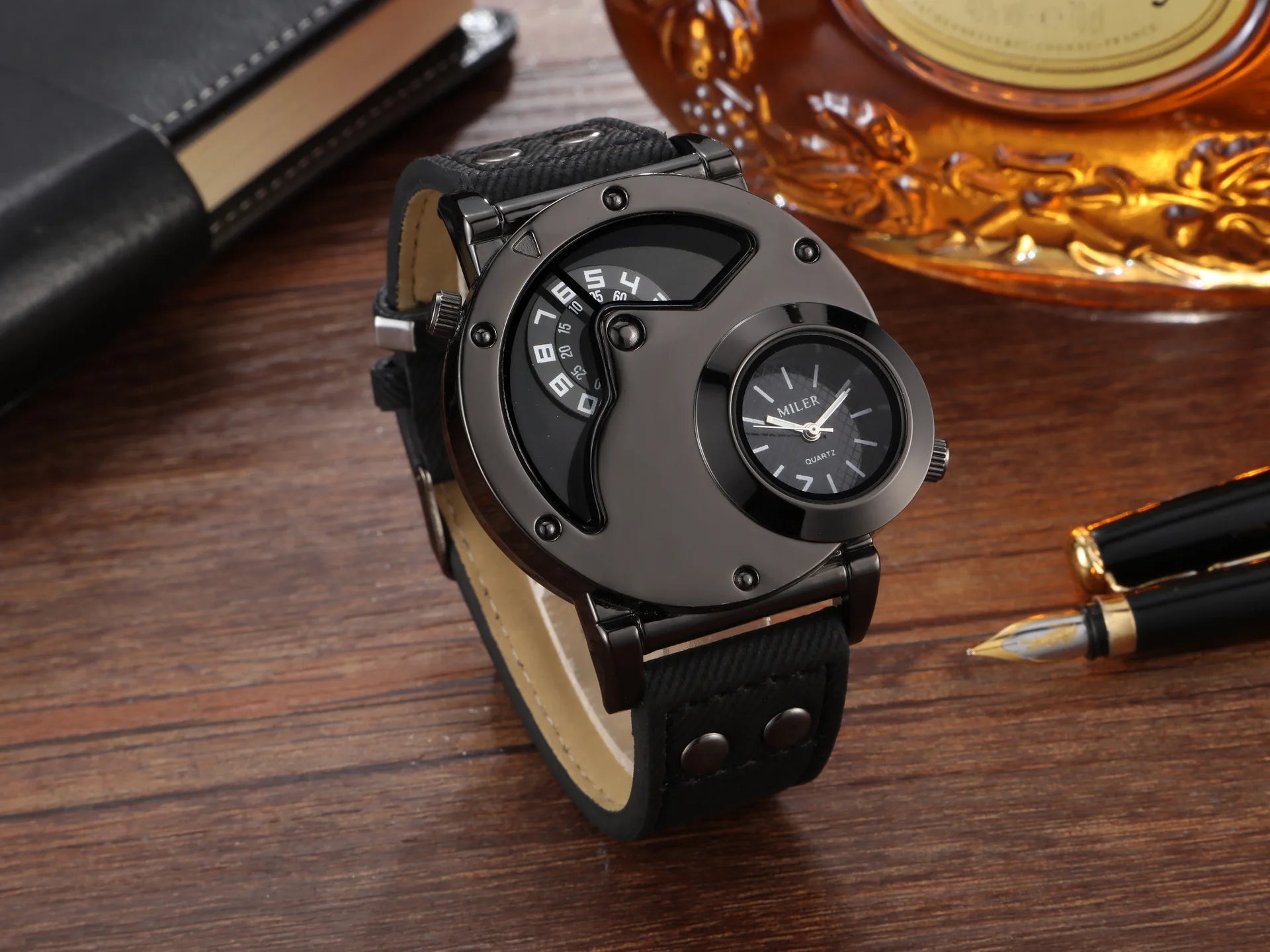 Luxury Men's Quartz Watch - Large Dual Dial Numerals, with Blue or Black Bronze Faux Leather Strap, Alloy Case, Non-Waterproof,