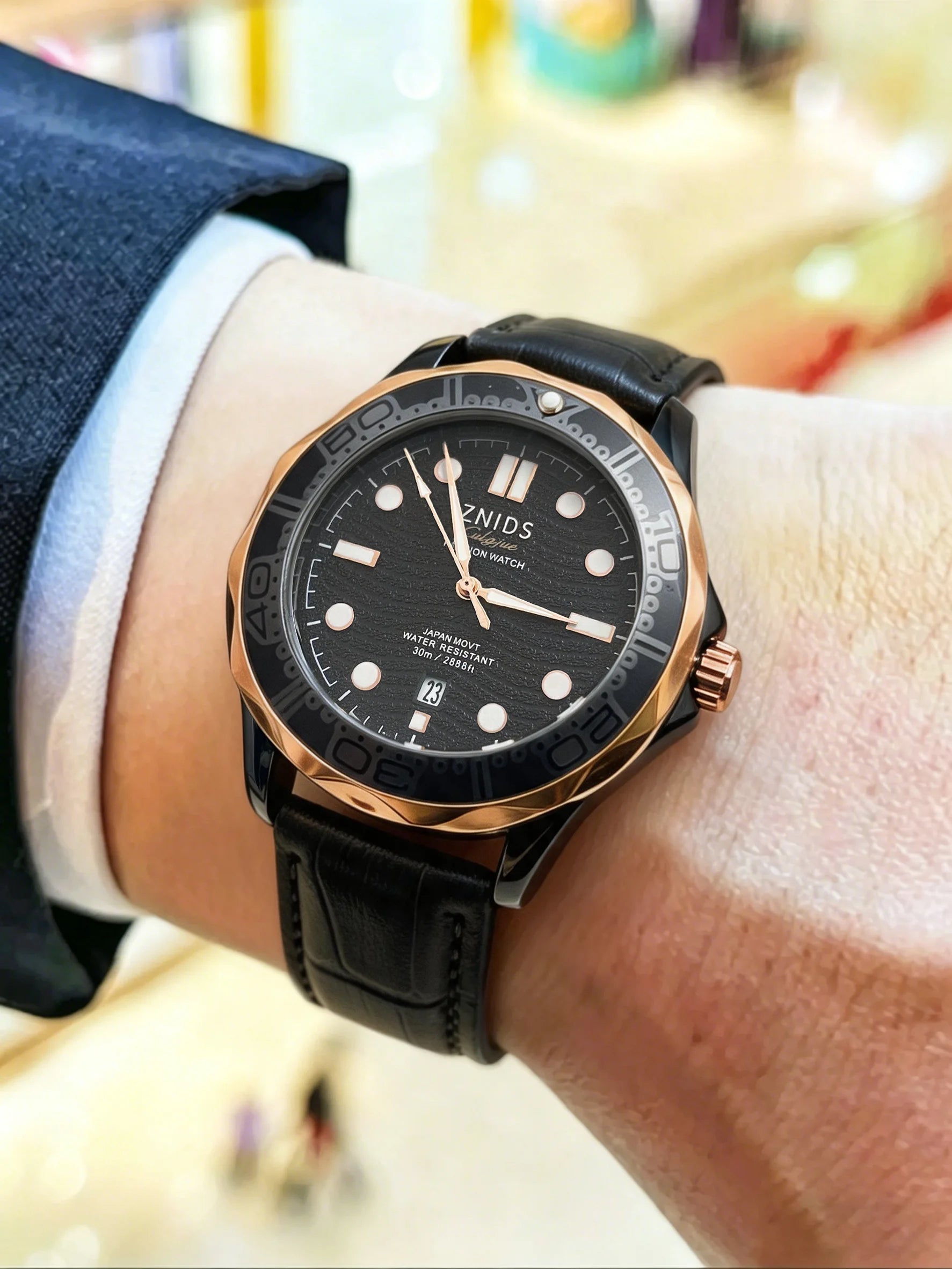 Luxury Men's Quartz Watch, Business Casual Versatile Wristwatch, Quartz Movement with Precise Timekeeping, Waterproof, Luminous Scale and Calendar Window, Rose Gold Bezel, Black Dial, Leather Strap, Luxury High-End Men's Watc