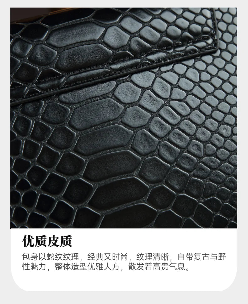 fashionable and versatile handbag with a high-end feel. It's a niche bag for middle-aged moms to carry diagonally