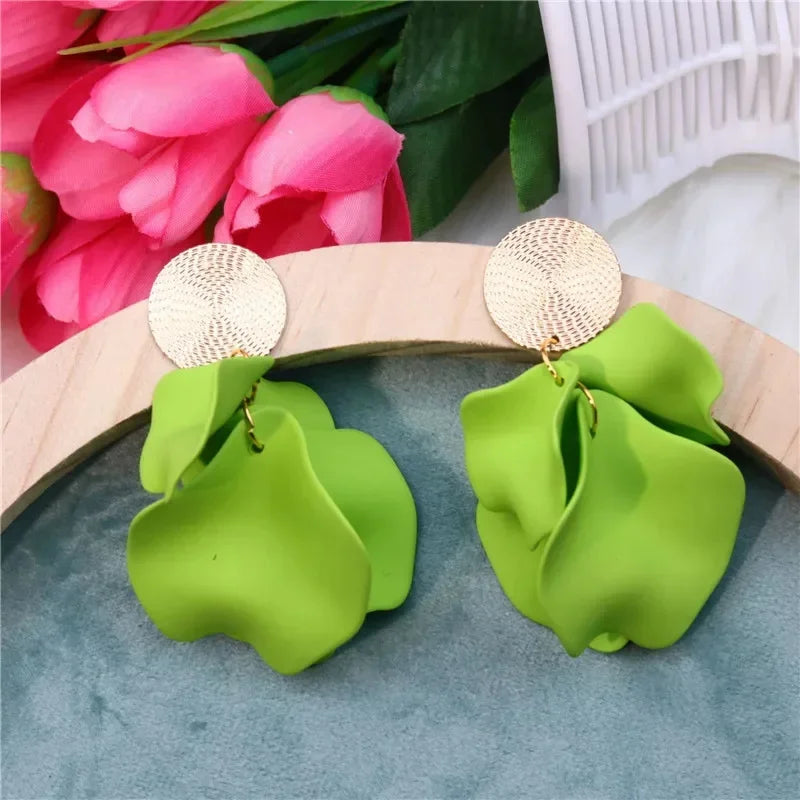 Neon Fuchsia Plastic Petal Drop Earrings Women Colorful Petal Gold Color Disc Drop Earrings Green Pink Carol Color Girl Earring