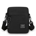 Men's bag, available in single shoulder or cross-body design, suitable for daily use during school. Made of nylon material.