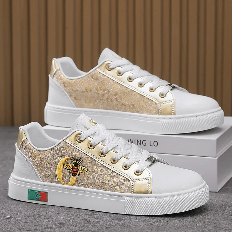 Men Sports Shoes Non Slip Breathable Comfortable Walking Shoes for Men Outdoor Casual Sneakers White Durable Skateboard Shoes