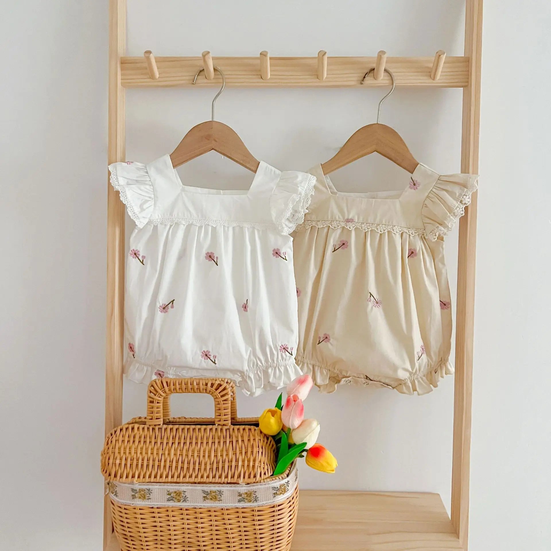 New Summer Newborn Clothes Kids Baby Girls Rompers New Infant Kids Baby Girls Sleeveless Embroider Flower Baby Rompers Clothes