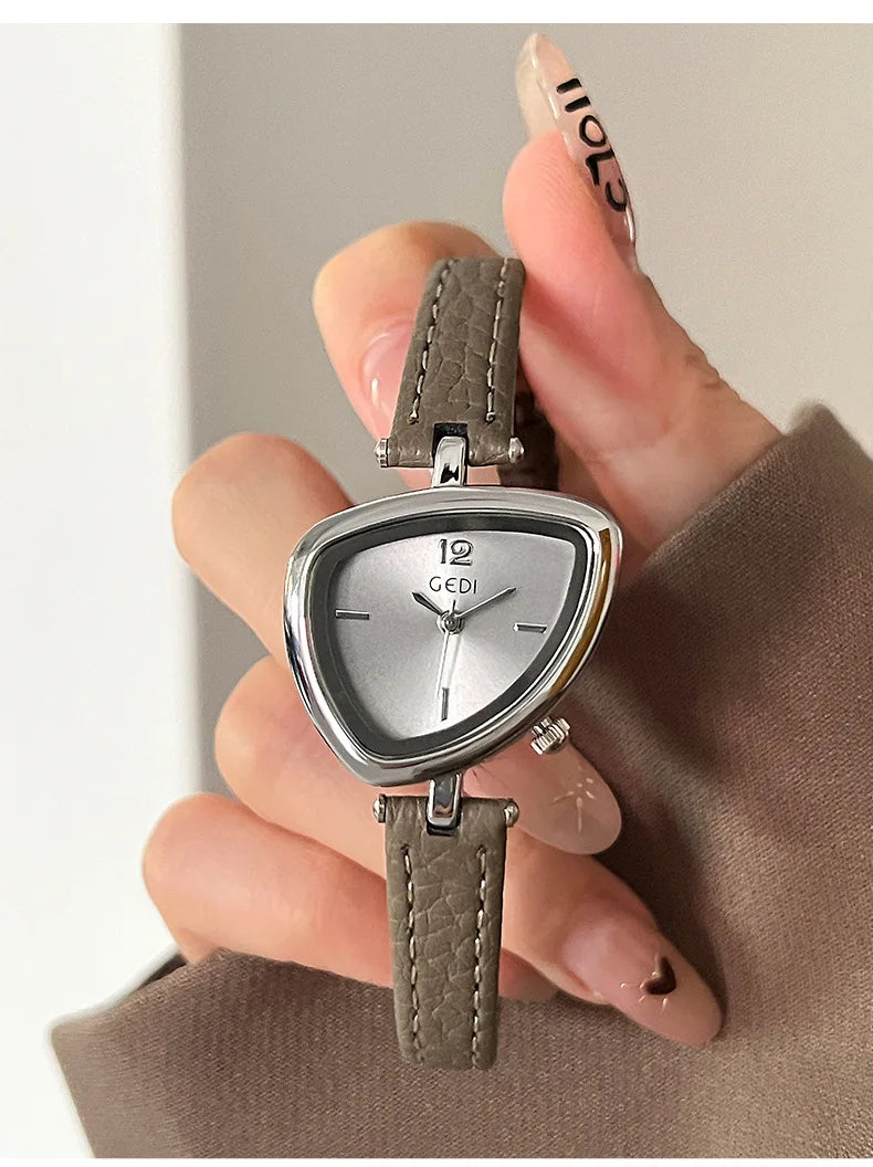 Luxury Design: Unusual Watch with Triangular Fashion and Sophisticated Style Fashionable Quartz Stainless Steel Watch Gift