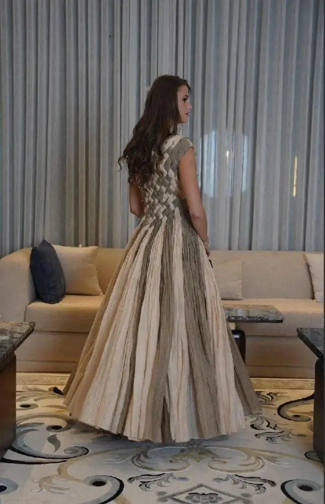 Customized Elegant Party Dresses for Eid Celebrations V Neck Cap Sleeve Wedding Guest Gown Pleated Check Maxi Dress for Women