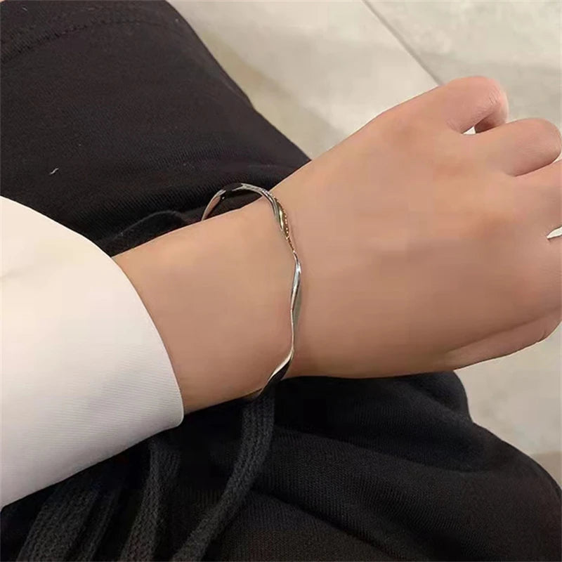 Silver Color Open Cuff for Women Twist Curved Bracelets Punk Fashion Female Metal Wrist Jewelry pulseras mujer 2023 new